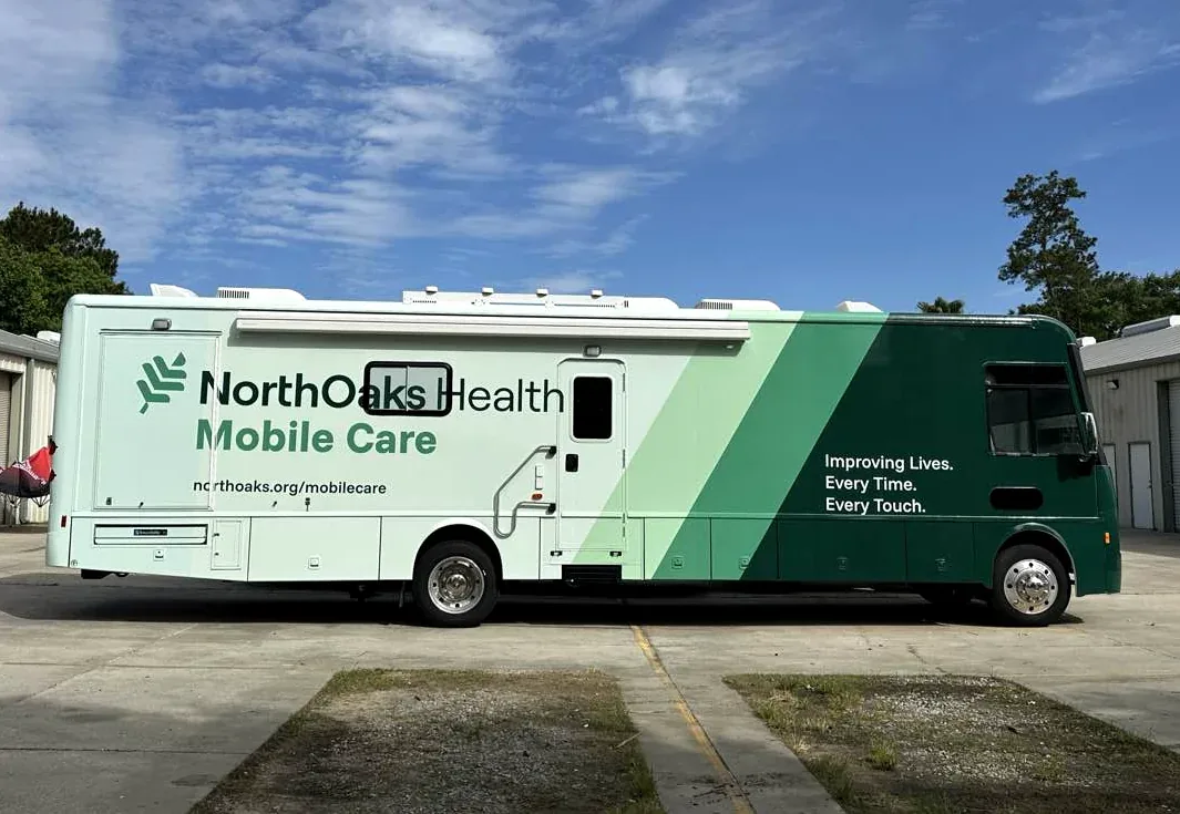 North Oaks Health mobile care bus